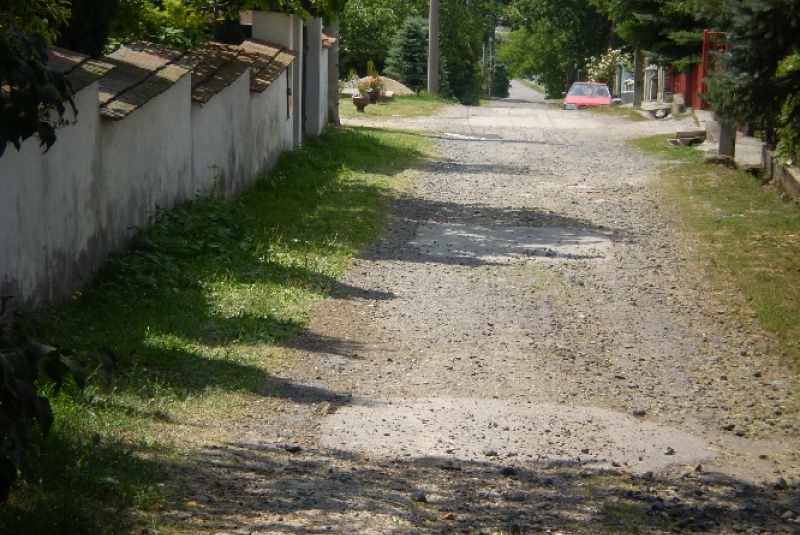 Rekonštr. miest. komunikácií - u Garajov