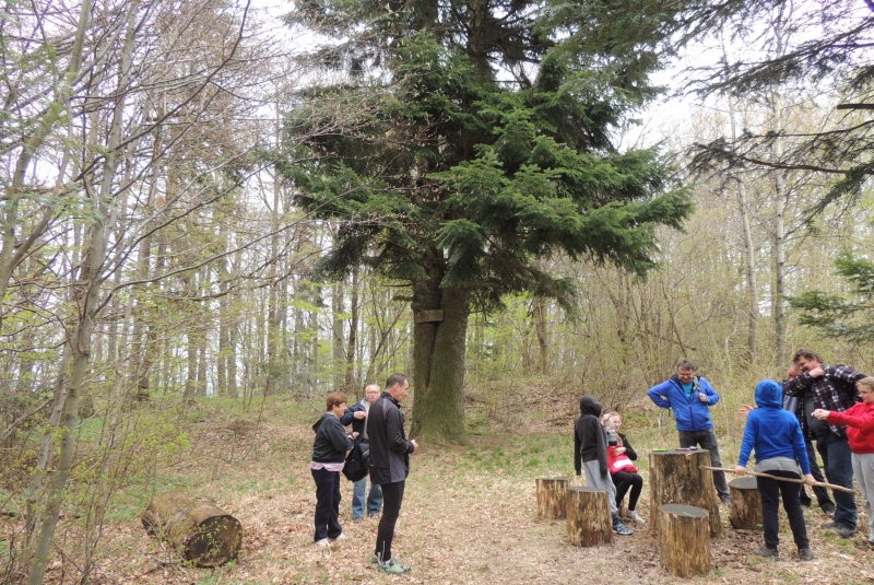 Turistická prechádzka k Jazercu 9.4.2017