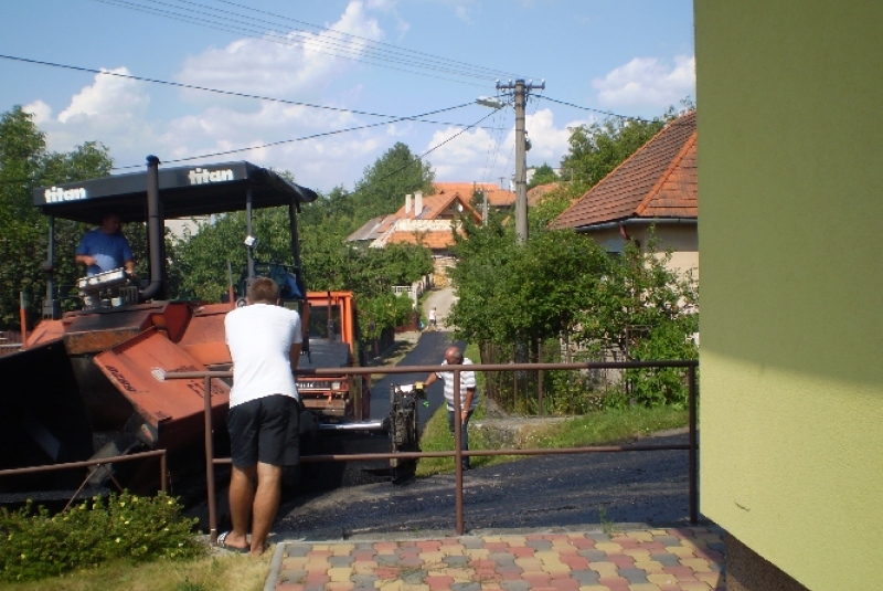 Rekonštr. miest. komunikácie - do Burov