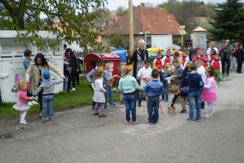 Stavanie mája 2017